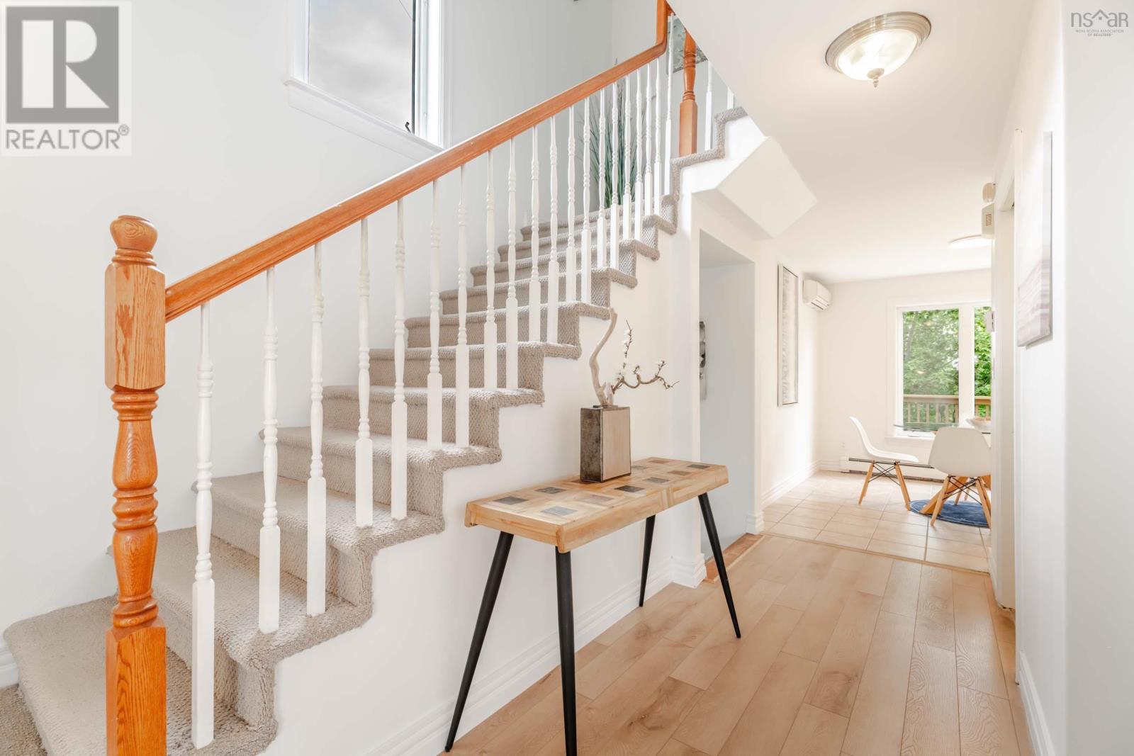 560 Parkland Drive - 23