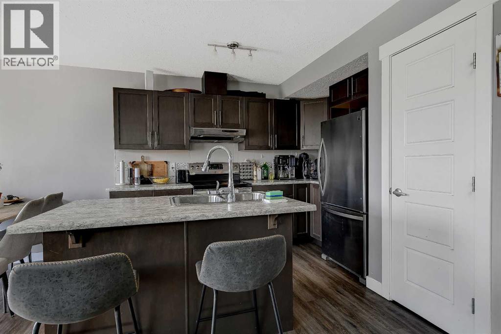 8443 101 Avenue - 4