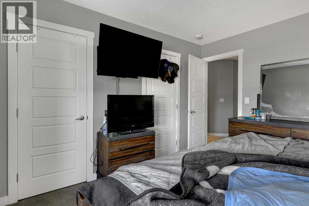 8443 101 Avenue - 19