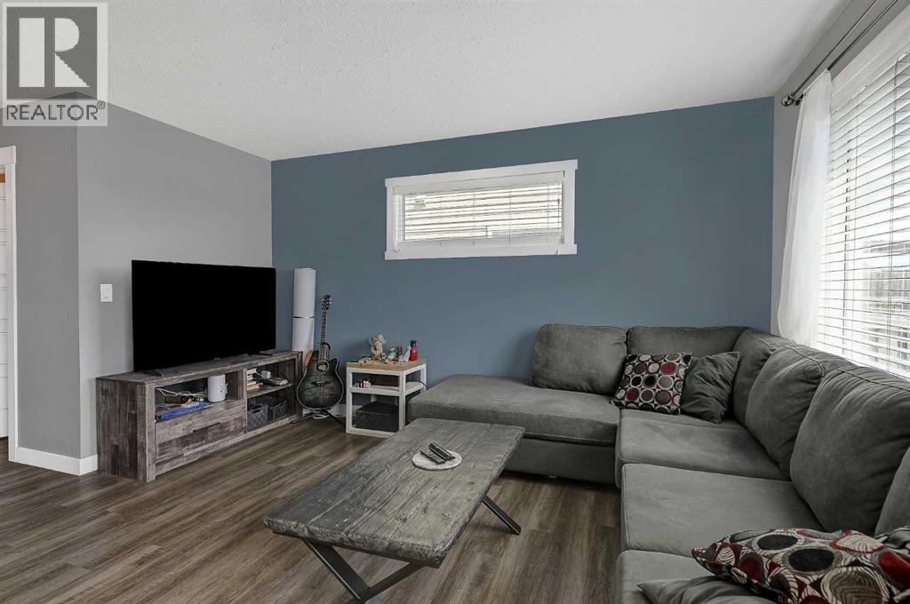 8443 101 Avenue - 2