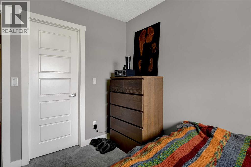 8443 101 Avenue - 17
