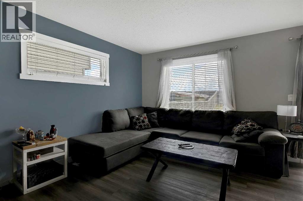 8443 101 Avenue - 3