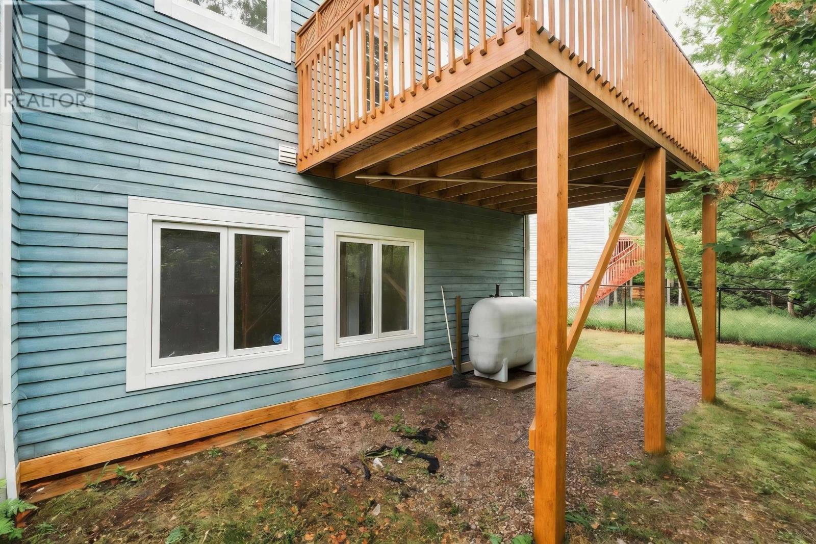 560 Parkland Drive - 45