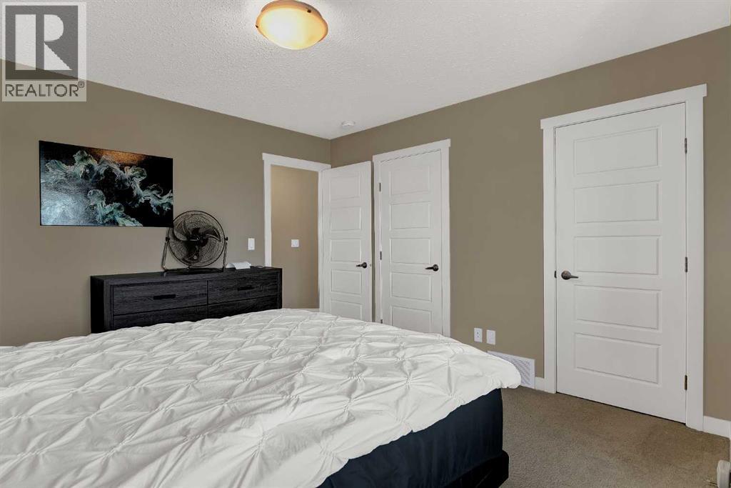 8445 101 Avenue - 11