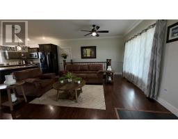 3 Hillview Road thumbnail 8
