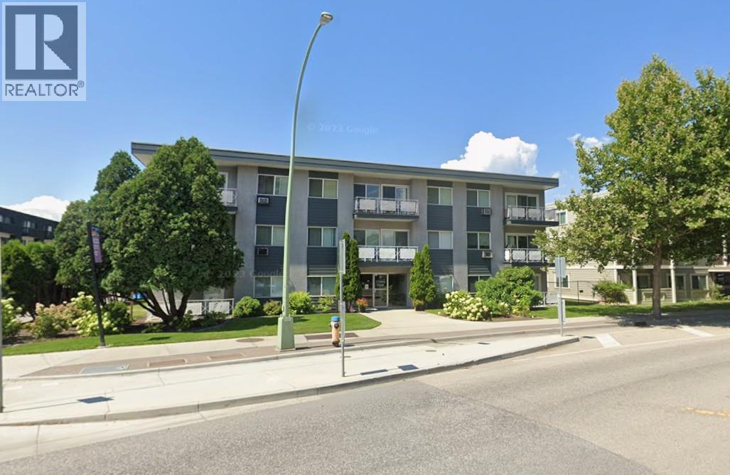 1880 Pandosy Street - 1
