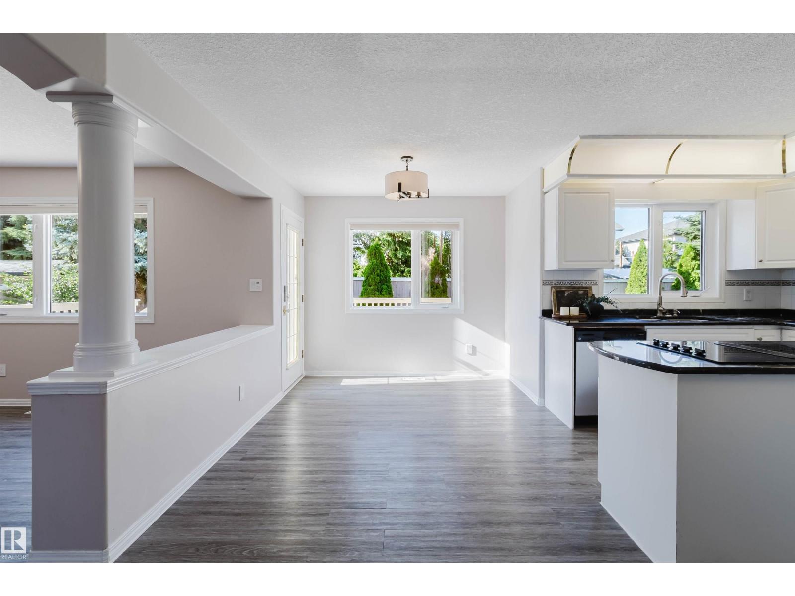 11526 9 AV NW - 13