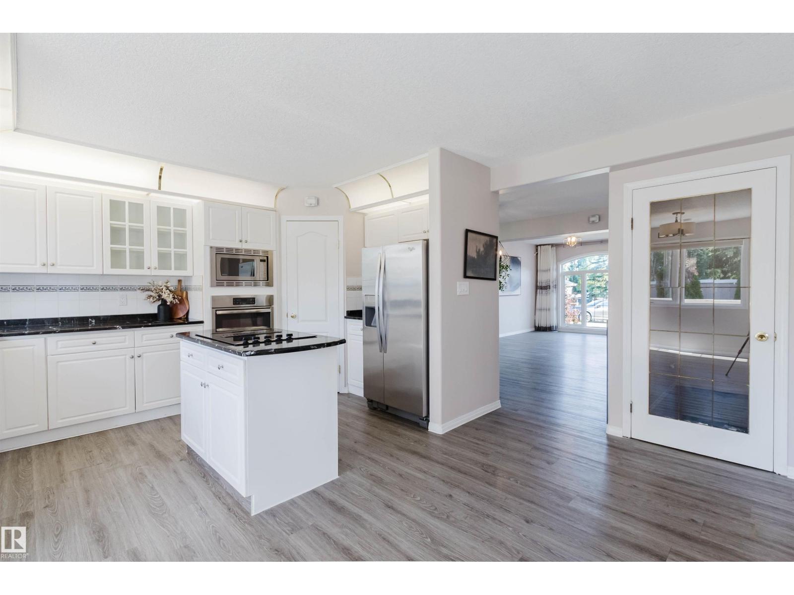 11526 9 AV NW - 18