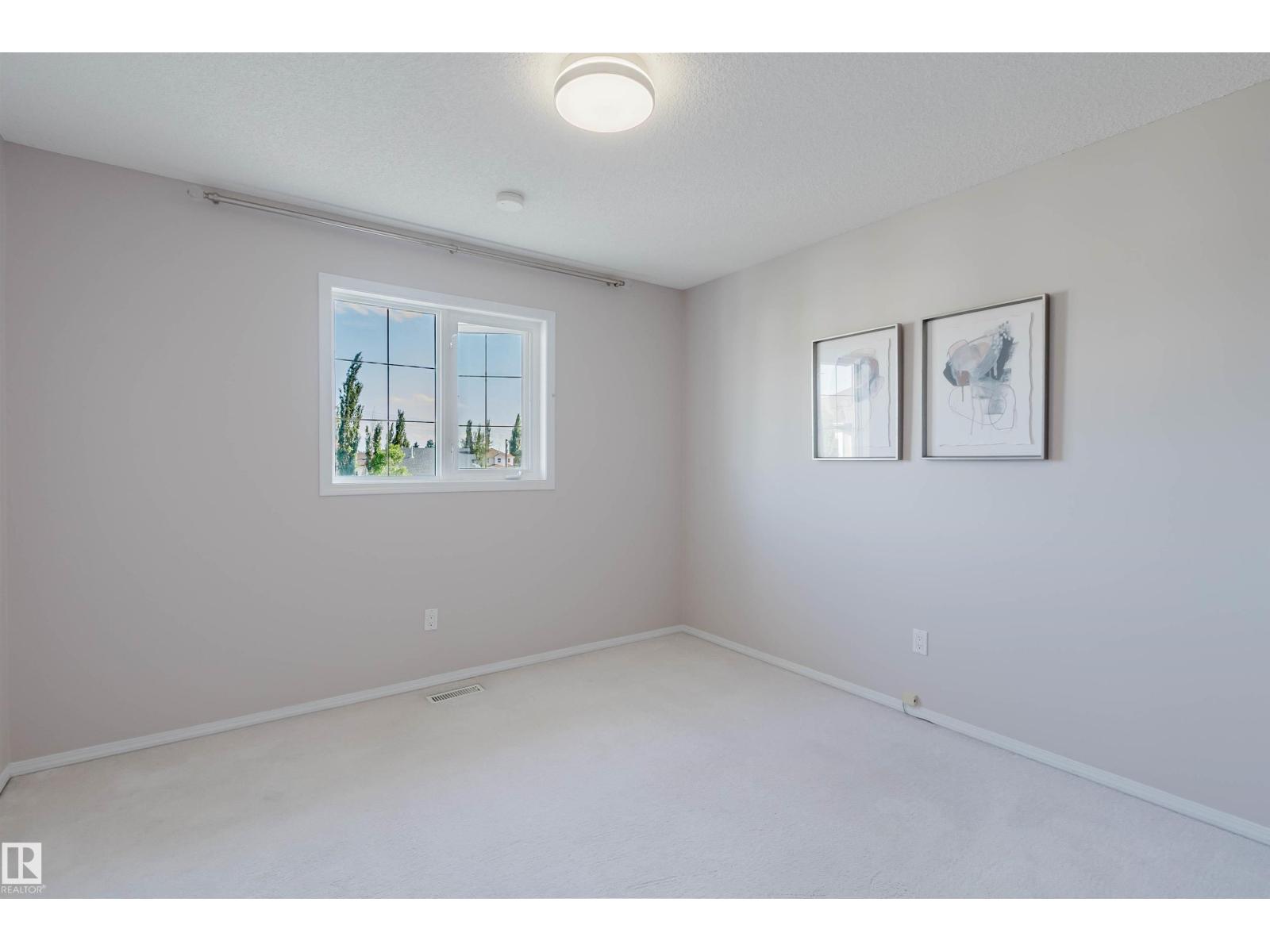 11526 9 AV NW - 36