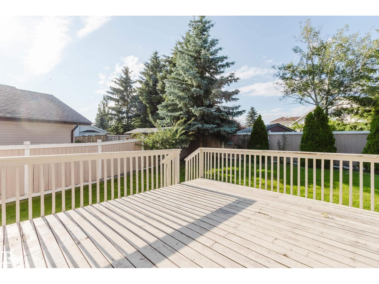 11526 9 AV NW - 58