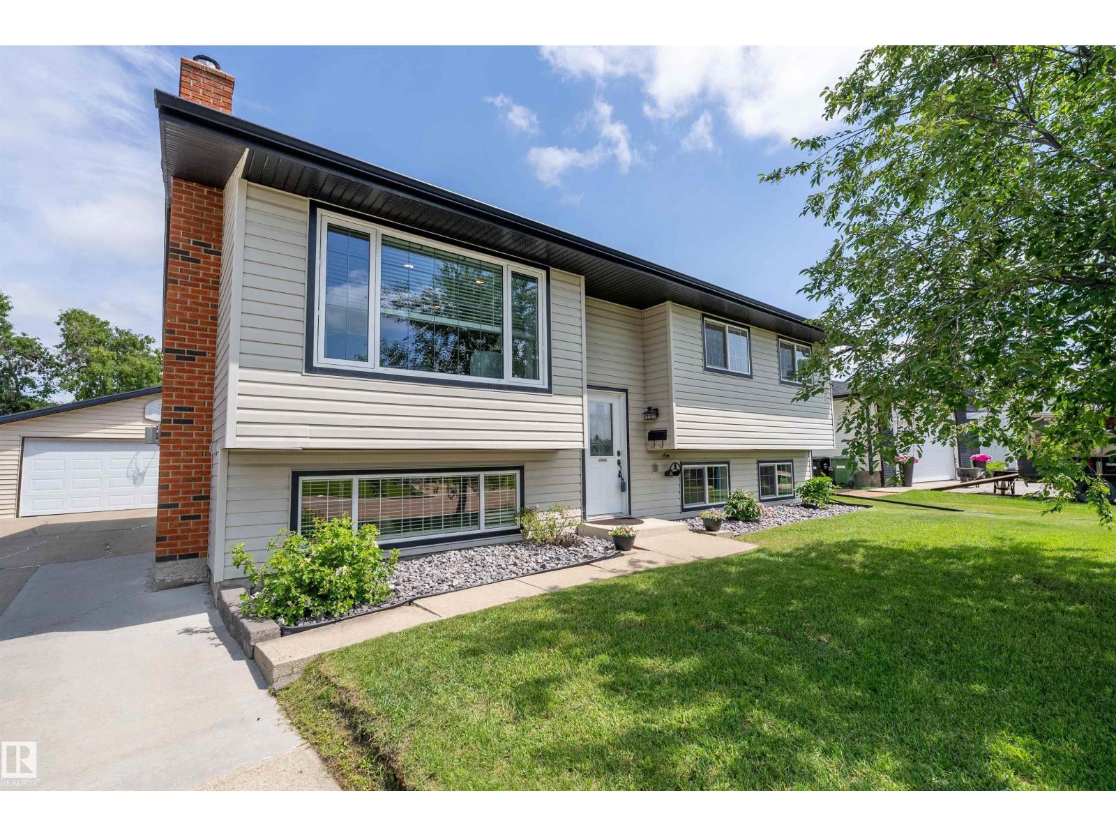 3915 42B AV, South Park, Leduc photo 1