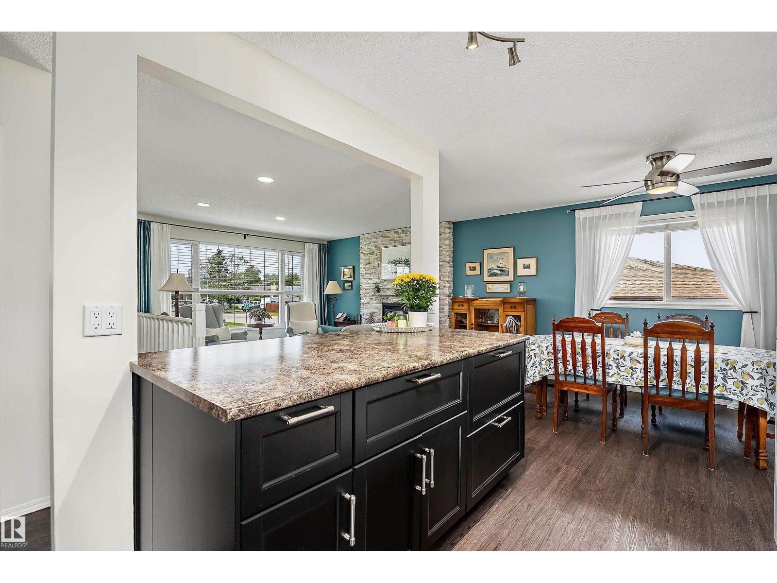 3915 42B AV - Image 15