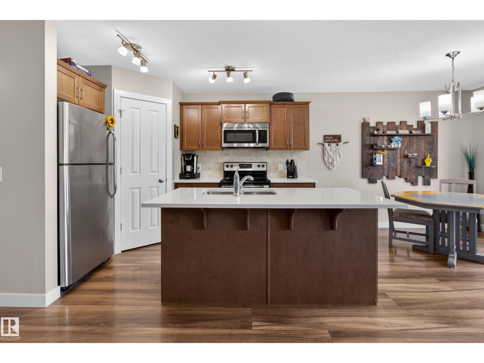 3520 9 ST NW - 8