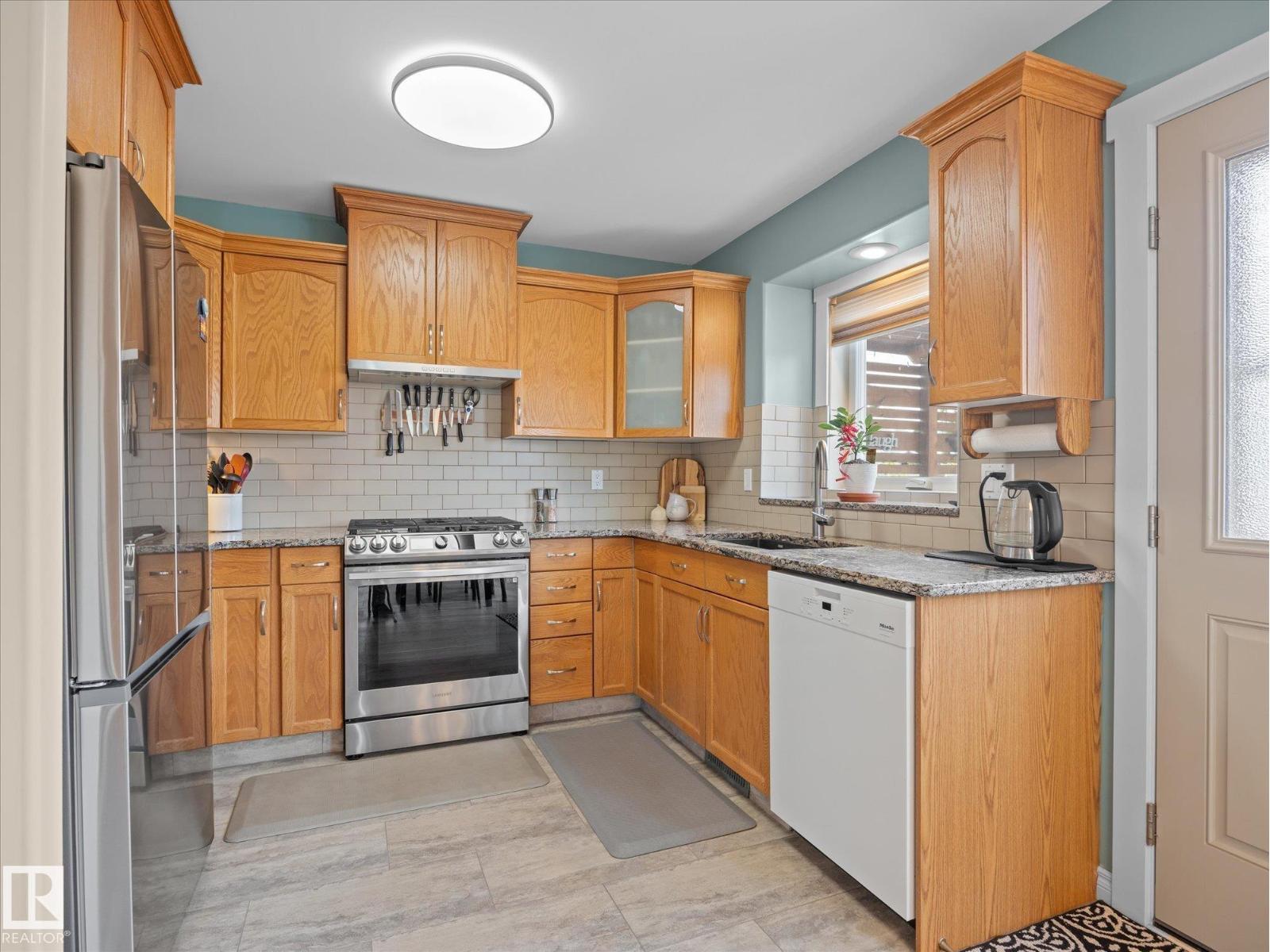 16948 116 ST NW - 12