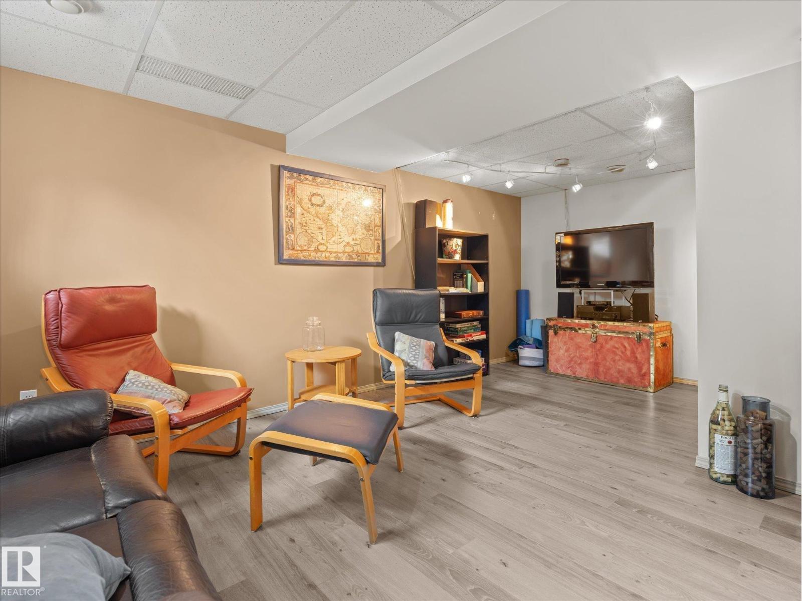 16948 116 ST NW - 23