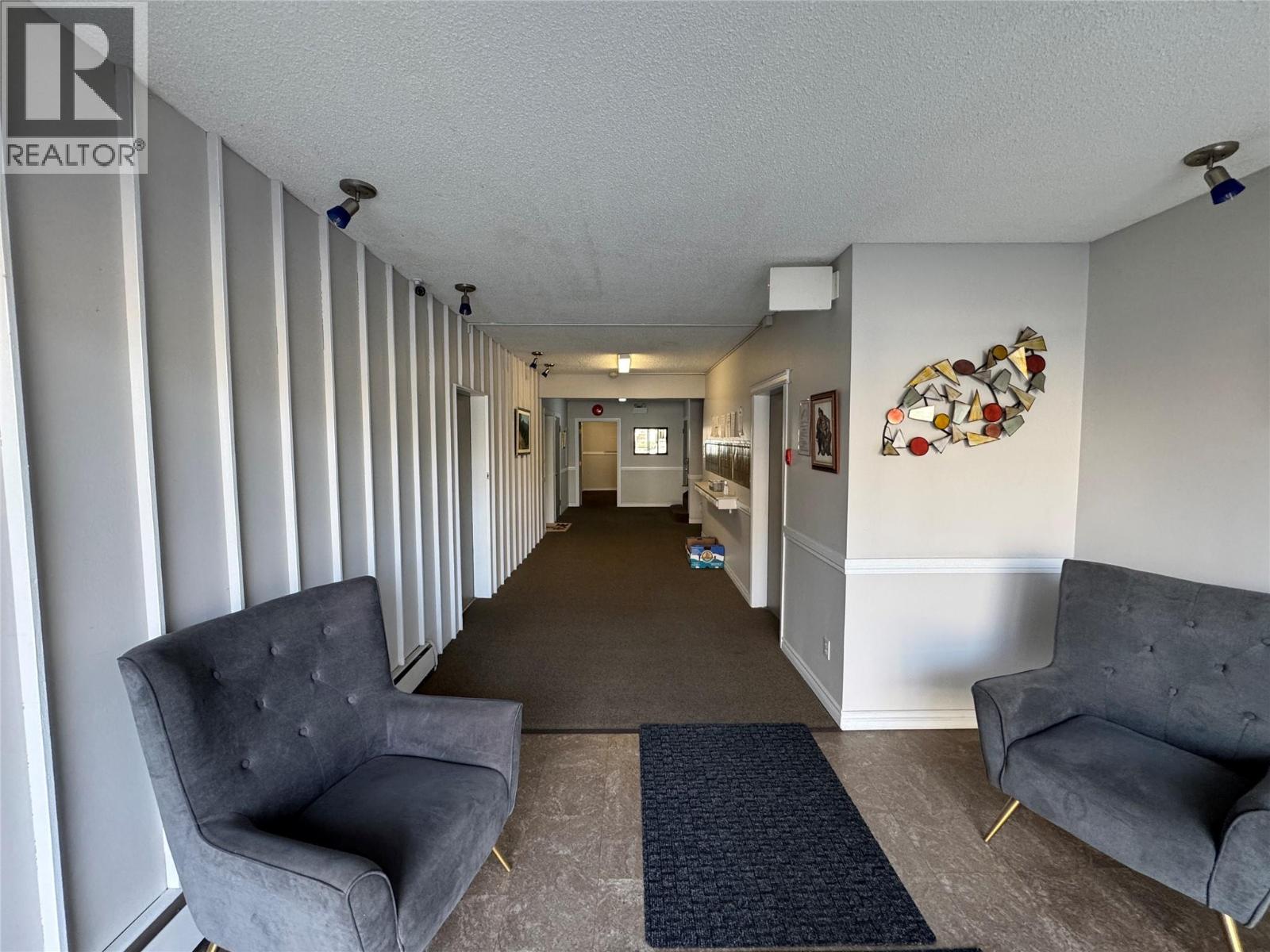 1880 Pandosy Street - 12