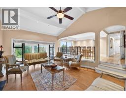 1375 Burnside Road, West Vancouver, BC V7S2P6 Photo 10