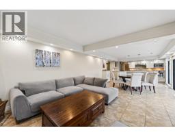 1375 Burnside Road, West Vancouver, BC V7S2P6 Photo 14