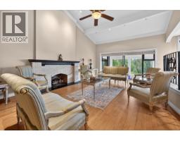 1375 Burnside Road, West Vancouver, BC V7S2P6 Photo 9
