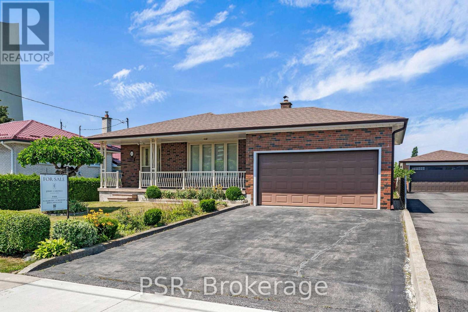 4 GATESGILL CRESCENT - 1