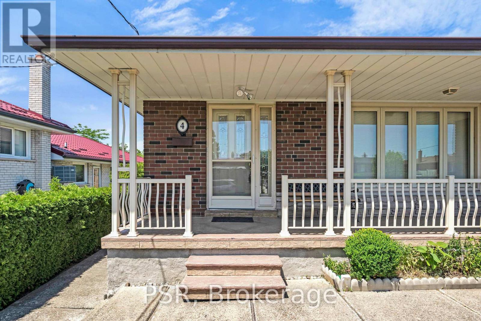 4 GATESGILL CRESCENT - 4