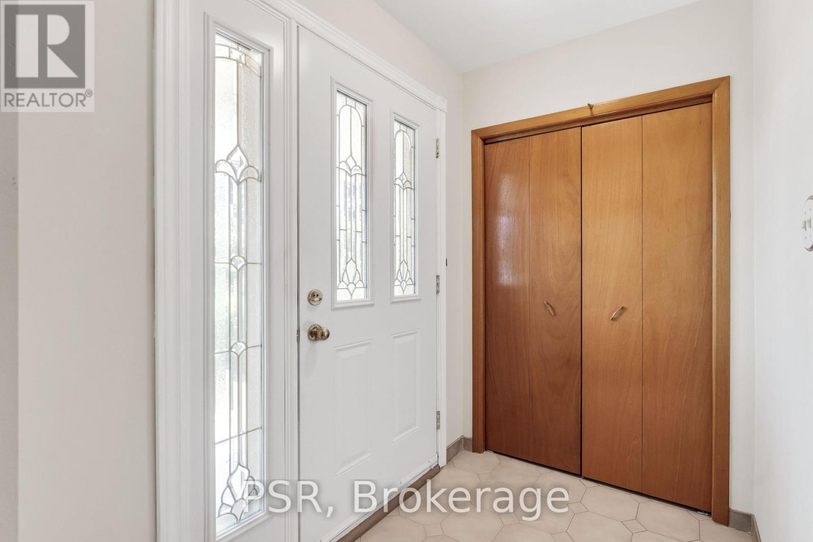4 GATESGILL CRESCENT - 6