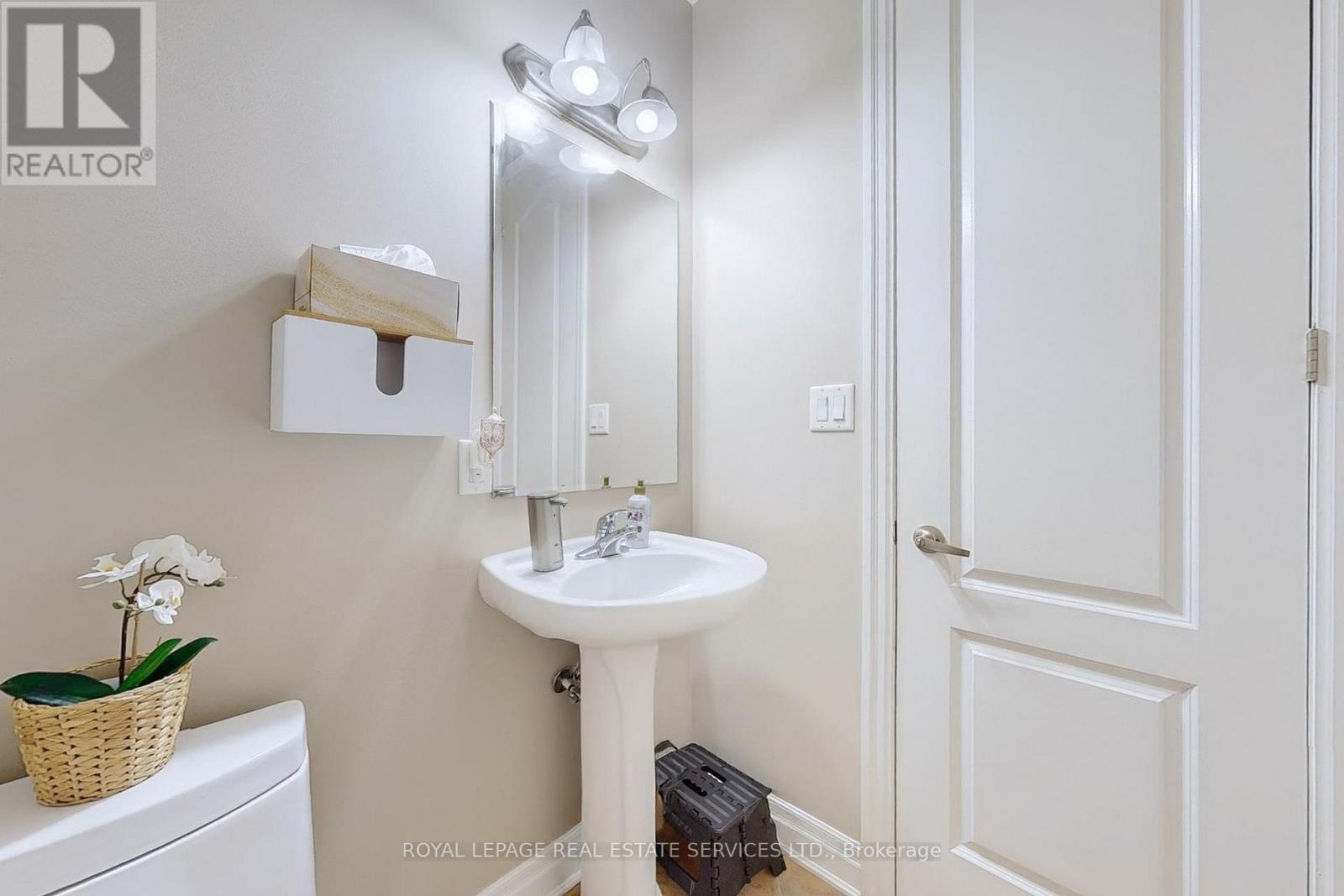 659 HOOD TERRACE - 13