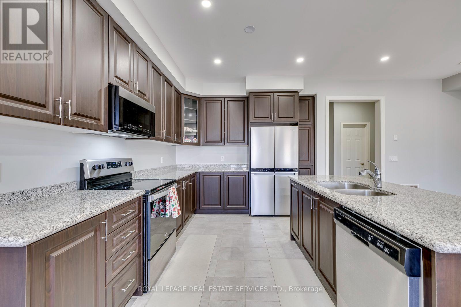 486 SILVER MAPLE ROAD - Image 11