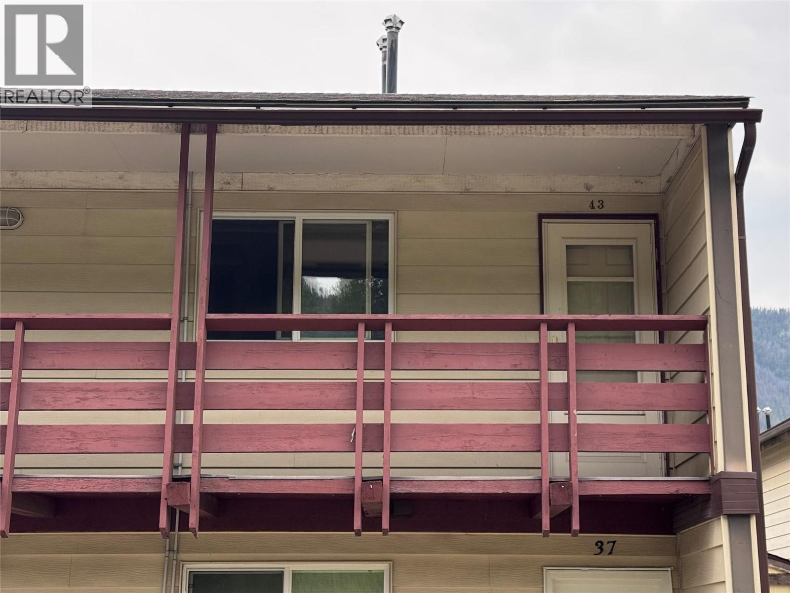 100 RED CEDAR Drive Unit# D43, Sparwood
