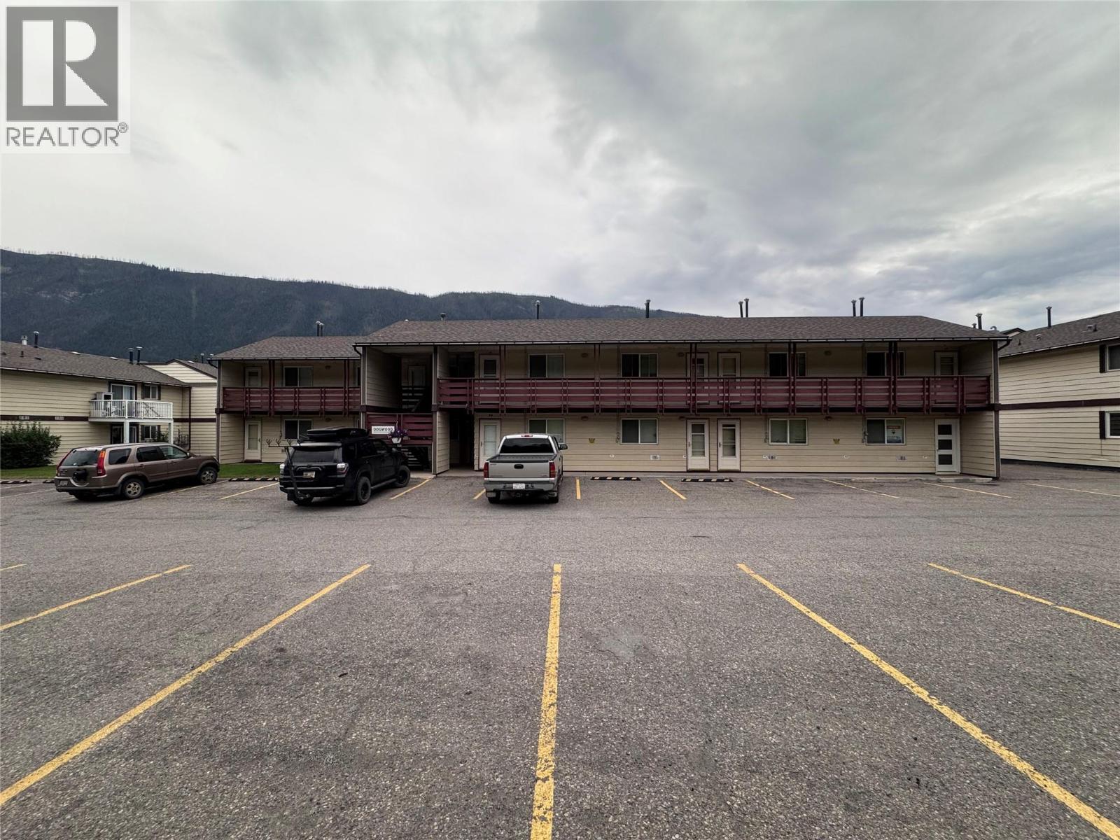 100 RED CEDAR Drive Unit# D43, Sparwood
