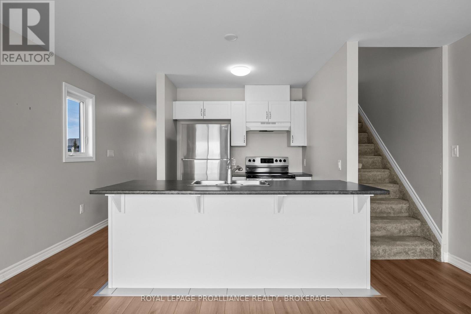 40 TEGAN COURT - 5