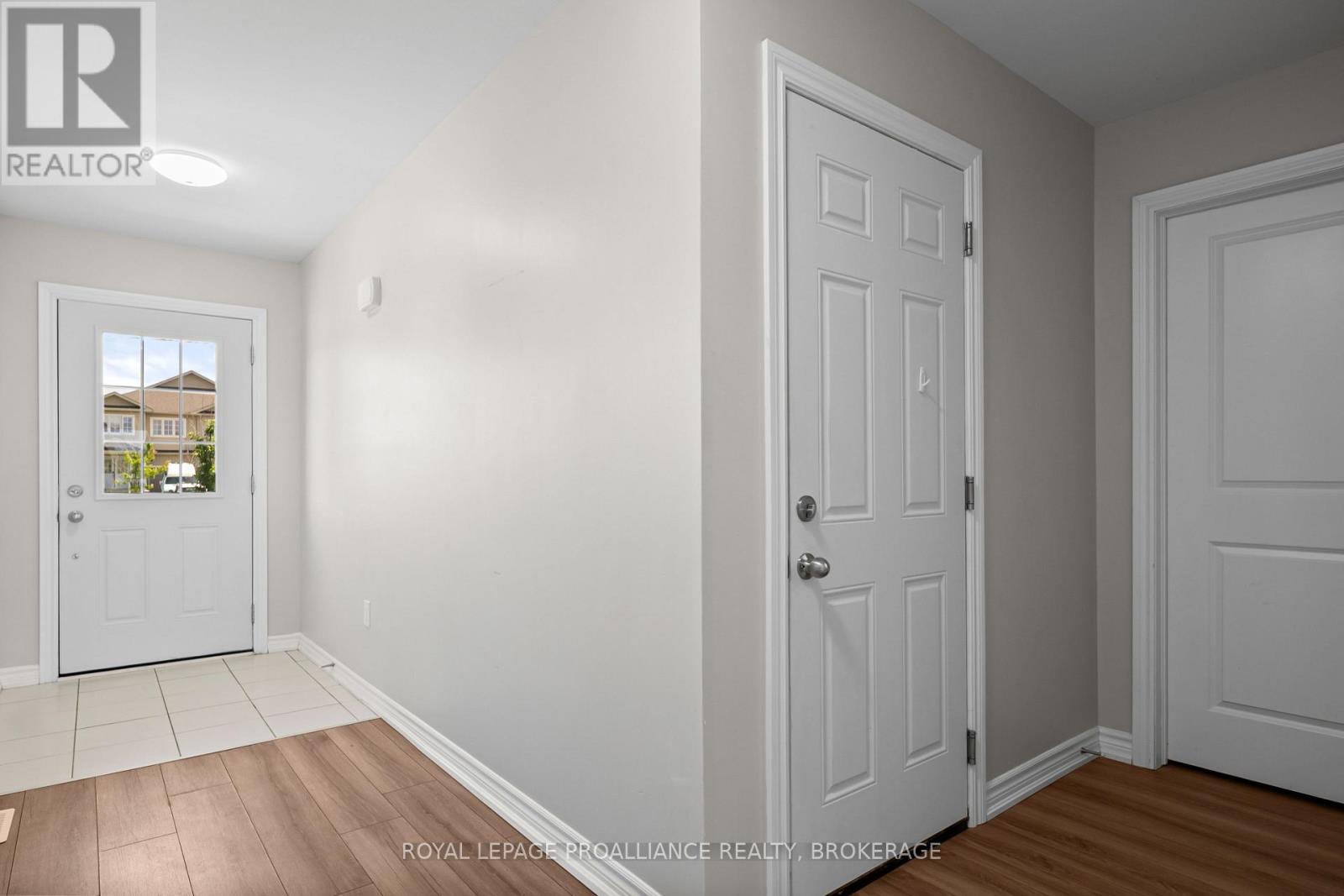 40 TEGAN COURT - 3