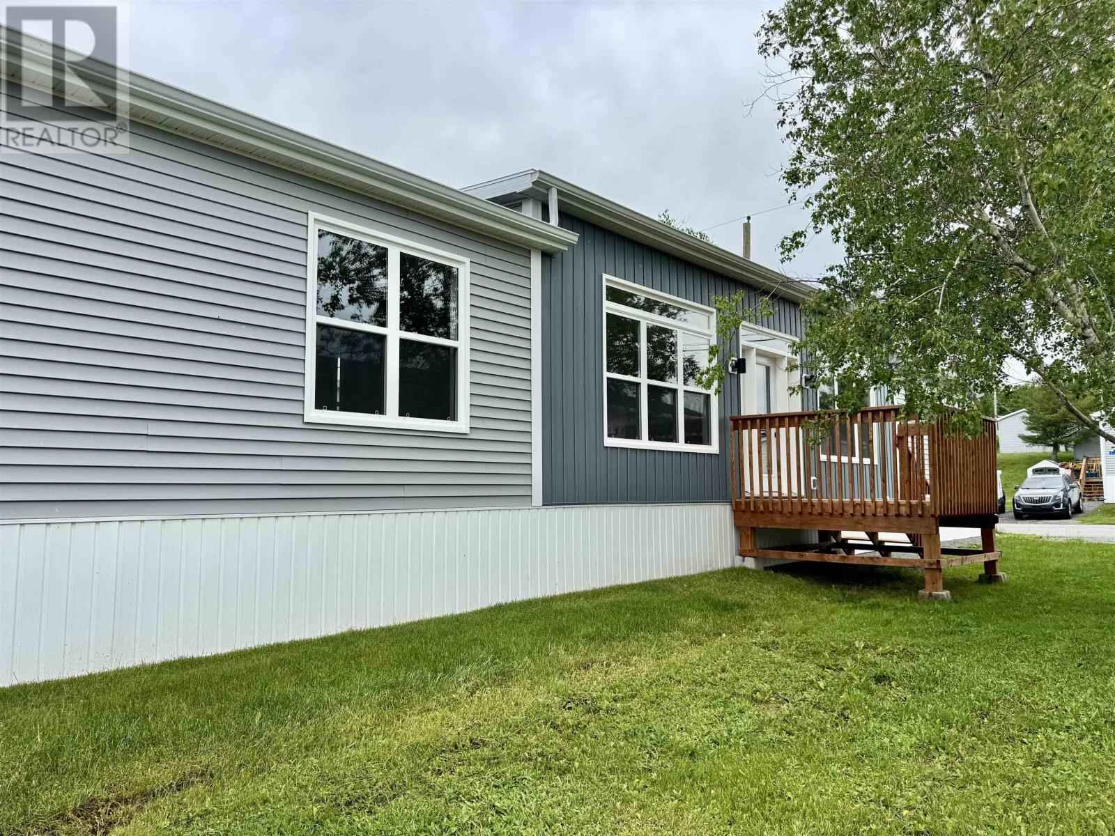 16 Christopher Avenue - 22