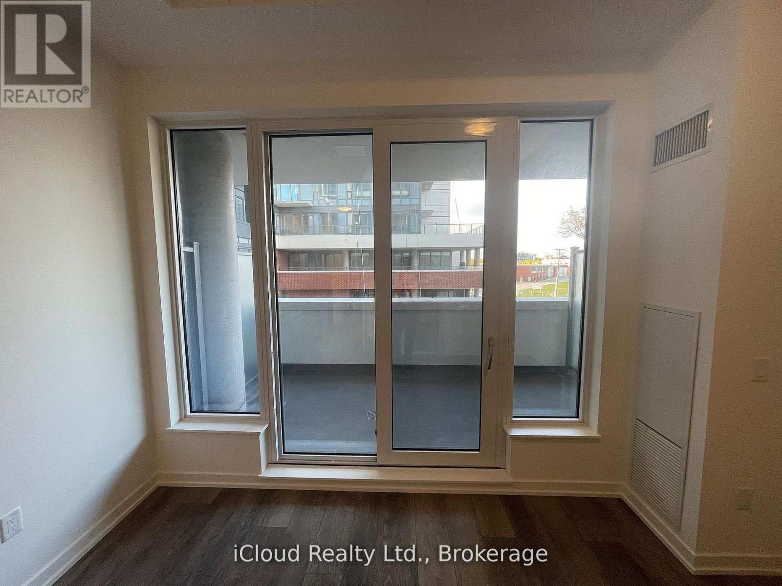 #202 5 WELLINGTON STREET - 5