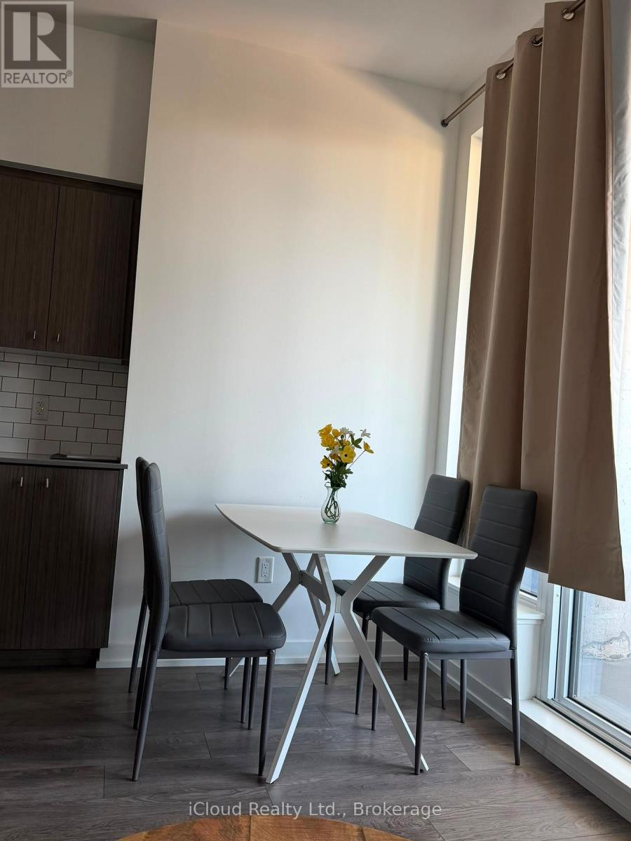 #202 5 WELLINGTON STREET - 7