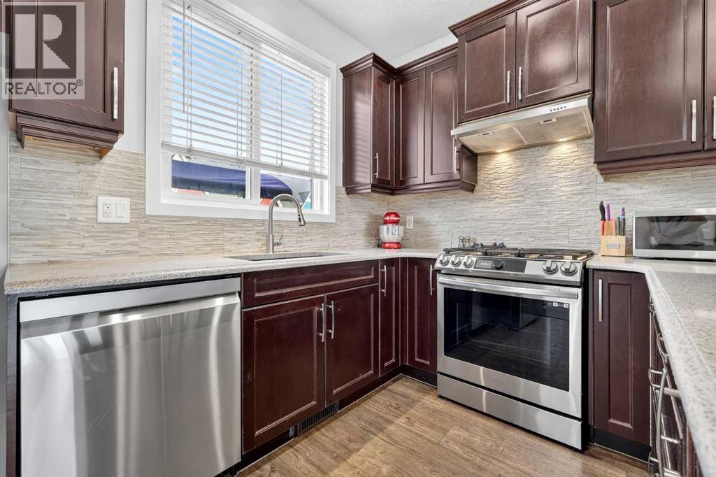 27 Red Embers Lane NE - 13