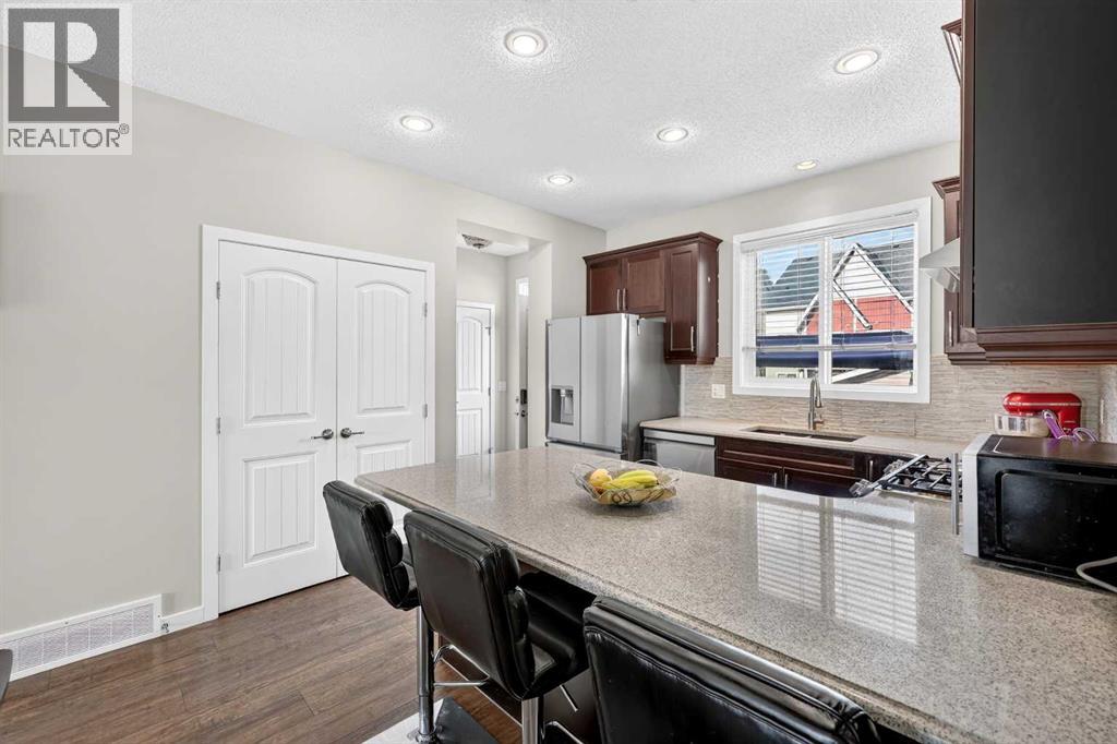27 Red Embers Lane NE - 11