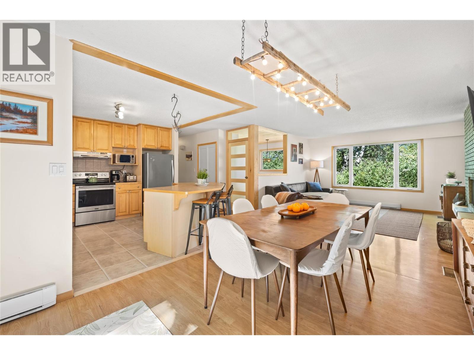 70 RIDGEMONT Lane - 10