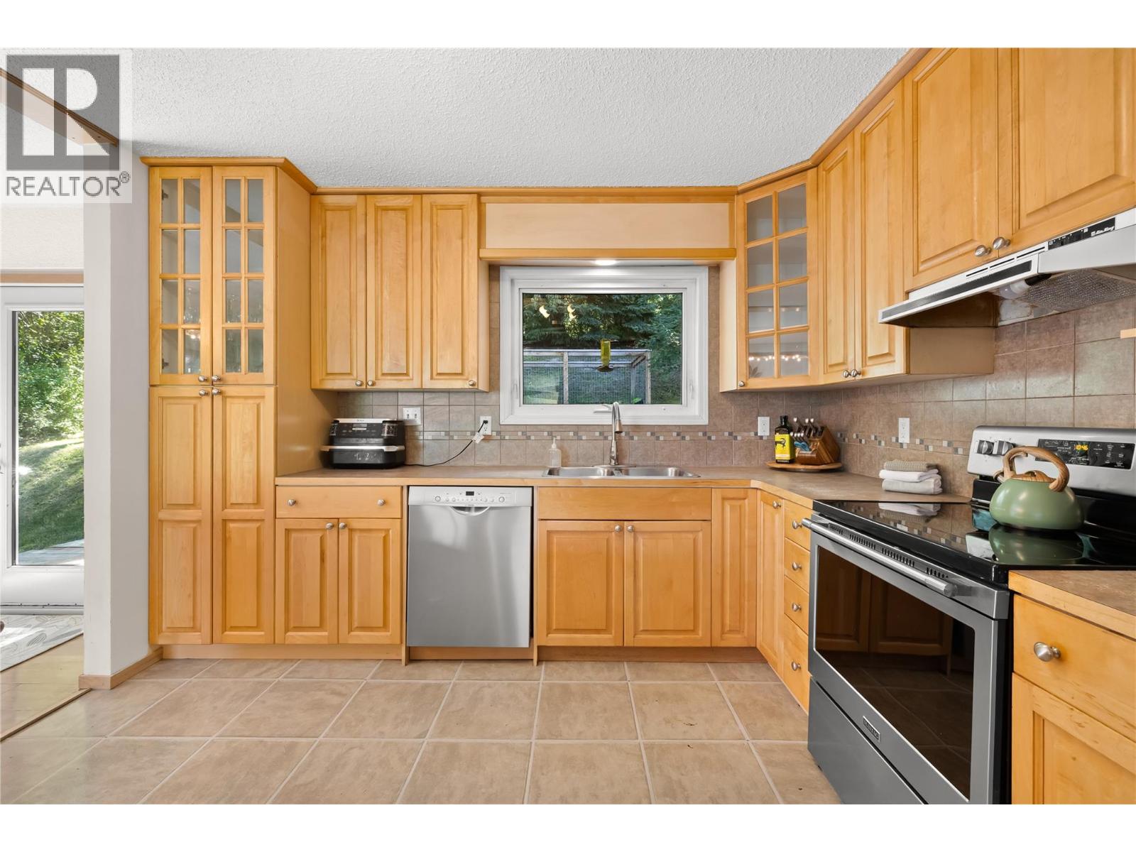70 RIDGEMONT Lane - 12