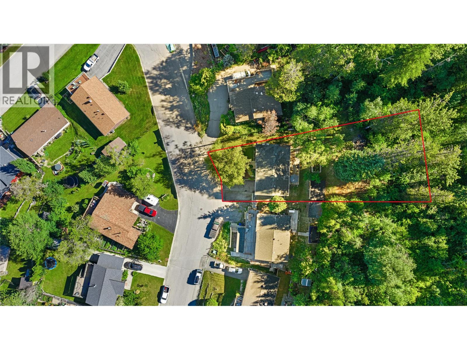 70 RIDGEMONT Lane - 32