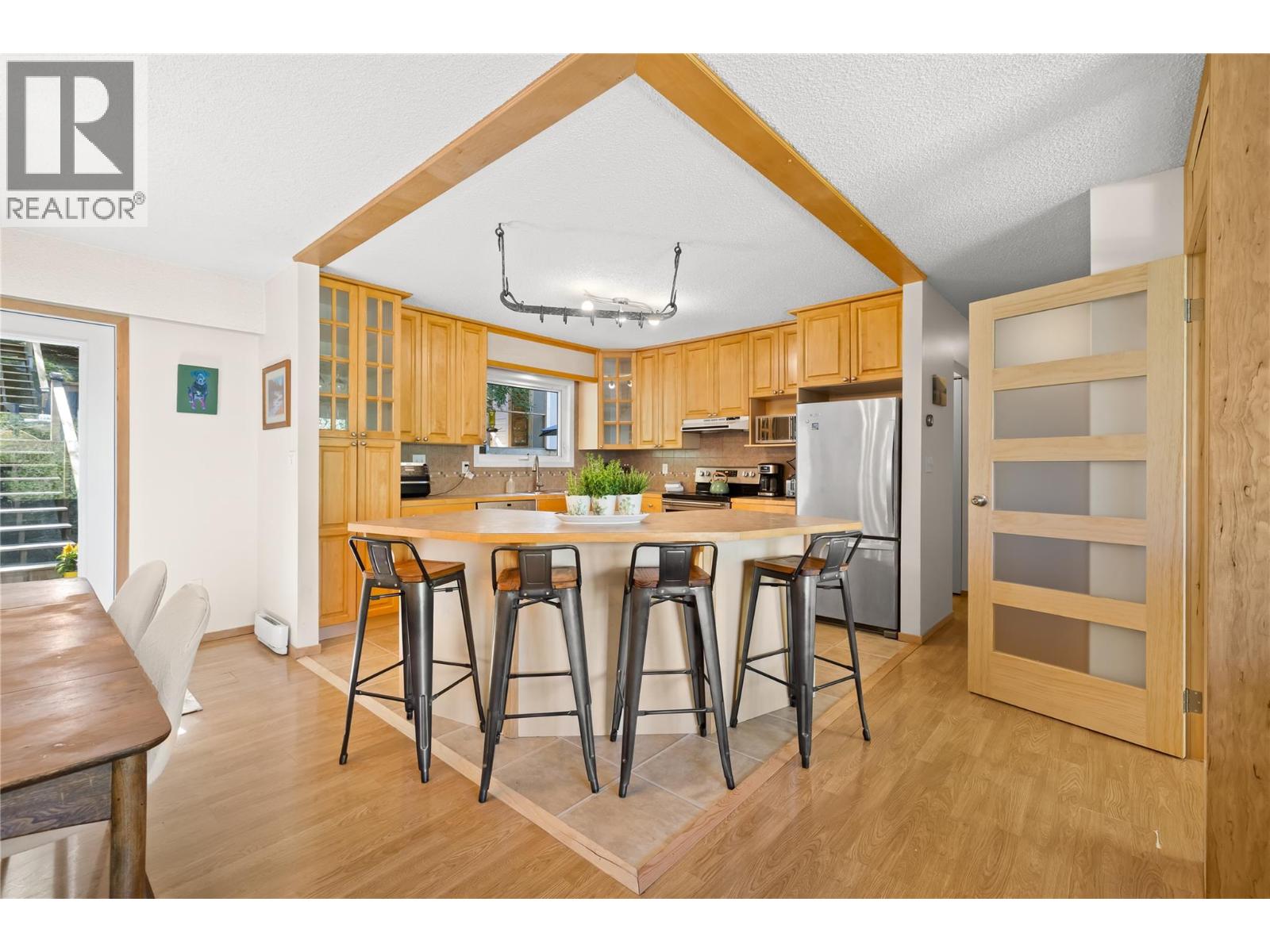 70 RIDGEMONT Lane - 8