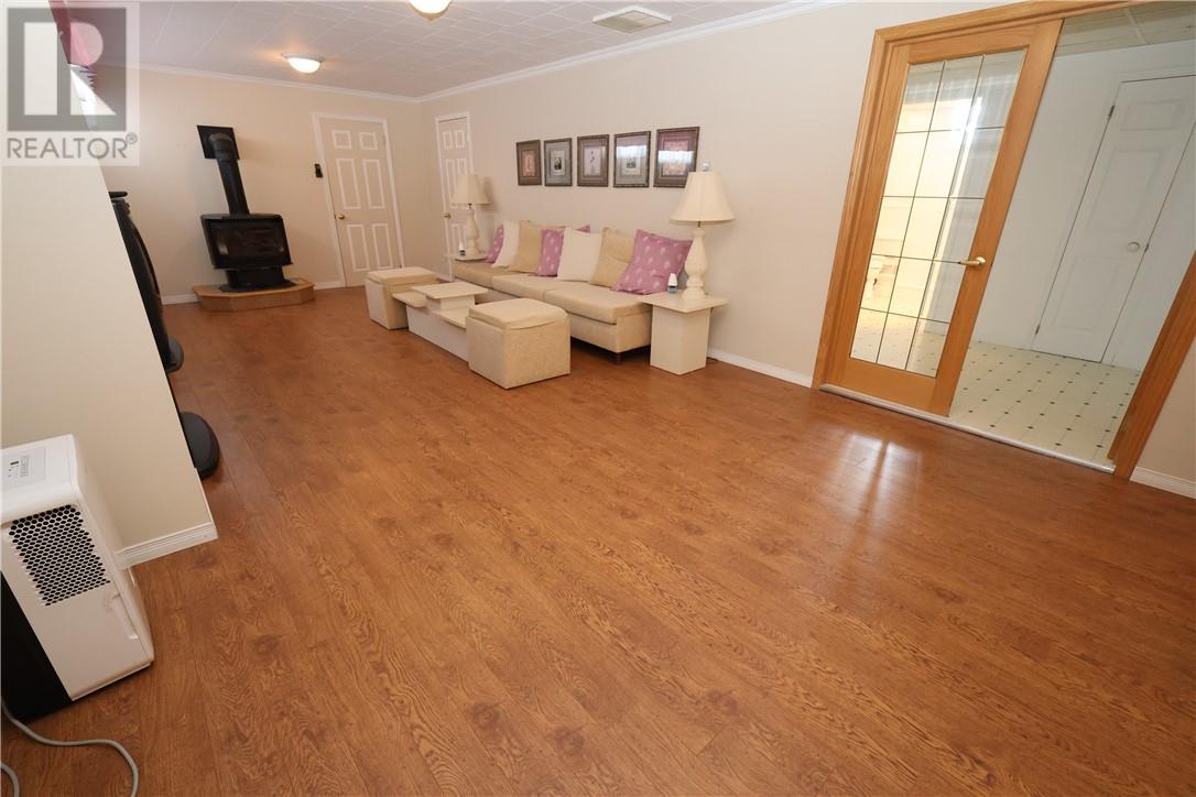 7 Norvic Drive - 40