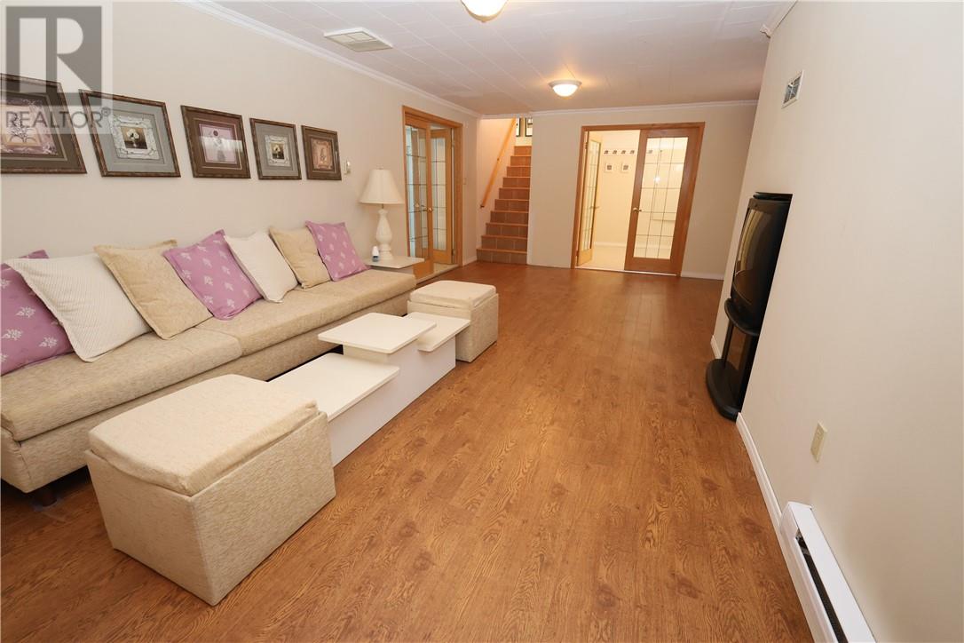 7 Norvic Drive - 43