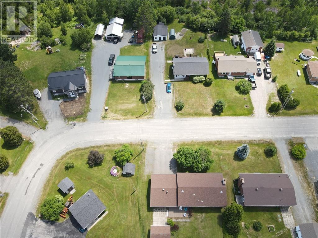7 Norvic Drive - 73