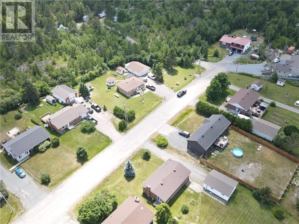 7 Norvic Drive - 75