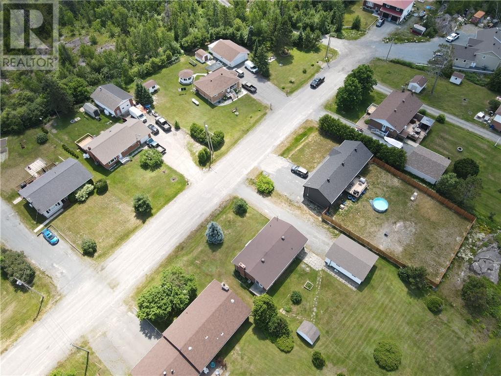 7 Norvic Drive - 74