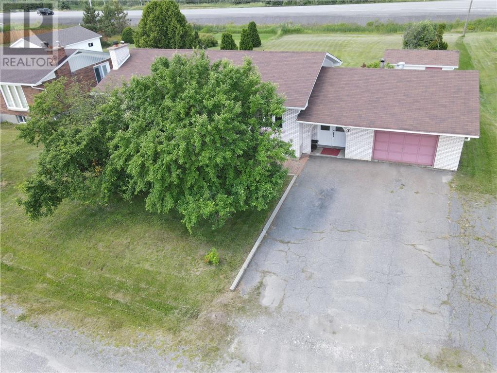 7 Norvic Drive - 85