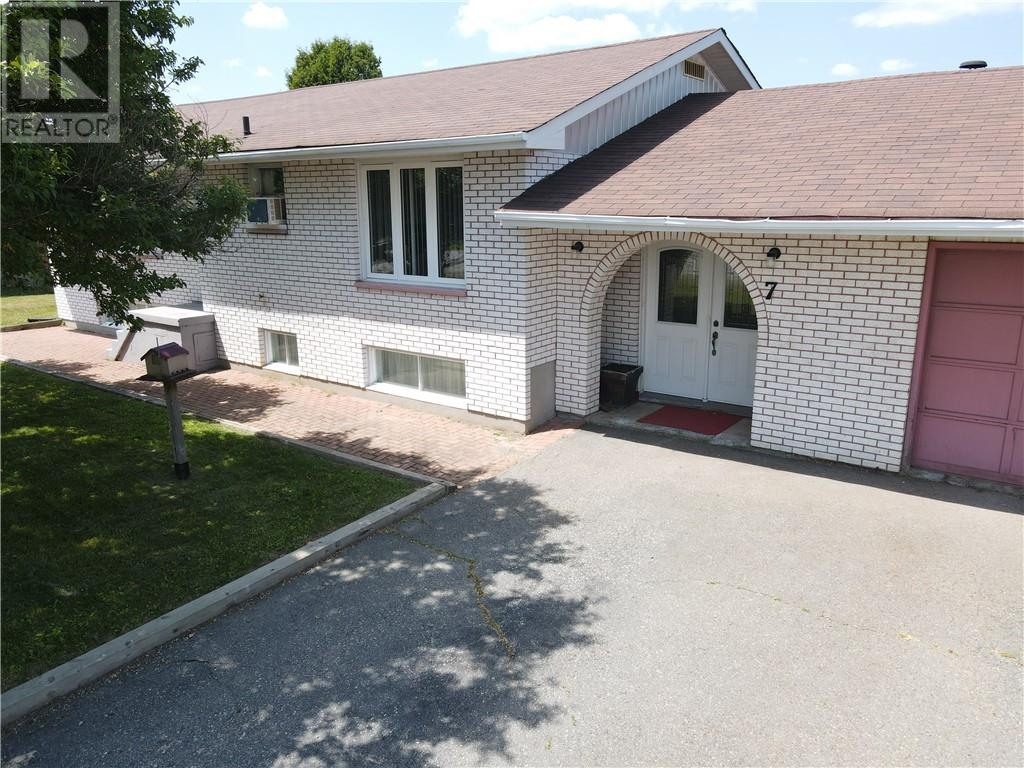 7 Norvic Drive - 93