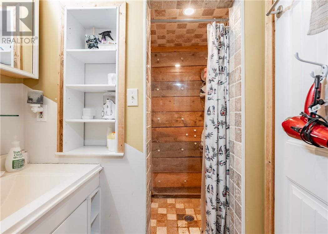 1795 Panache Lake Rd - 19