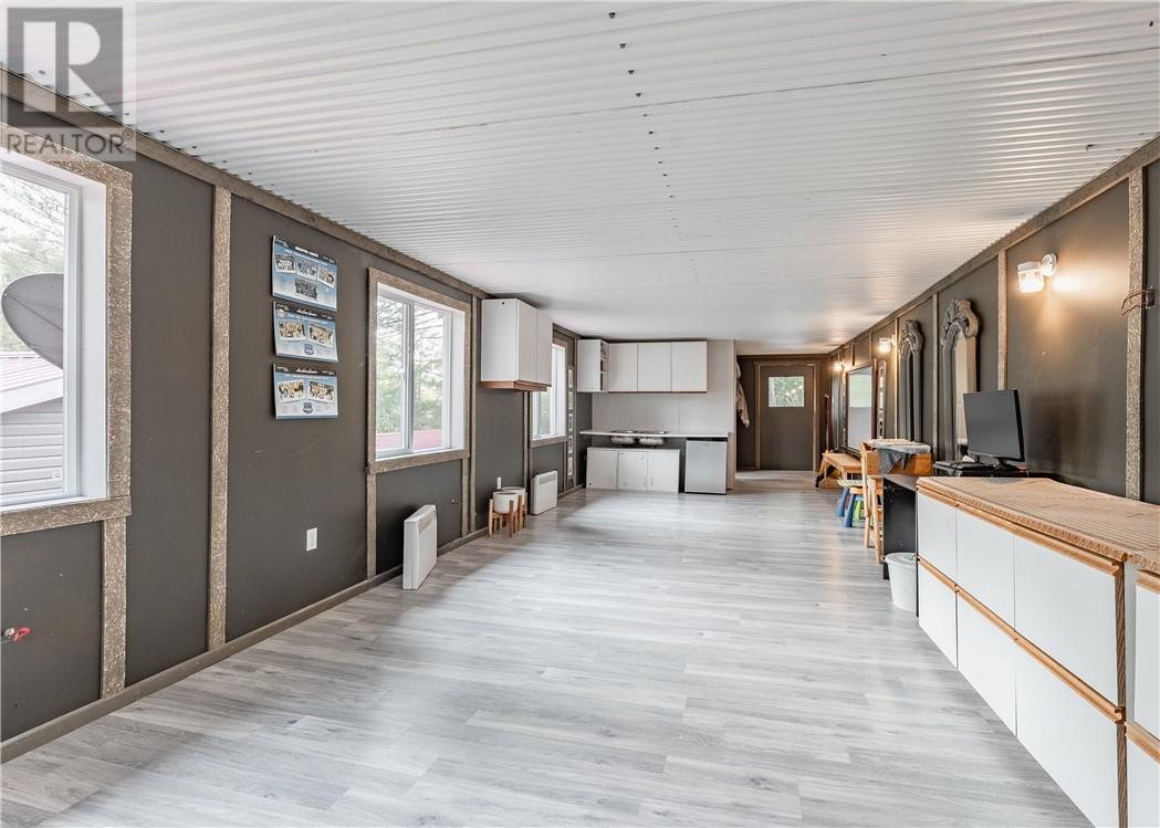 1795 Panache Lake Rd - 23